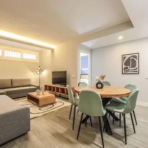 https://apartamento-reformado-en-arturo-soria-para-6-personas.besthotelstoledo.com