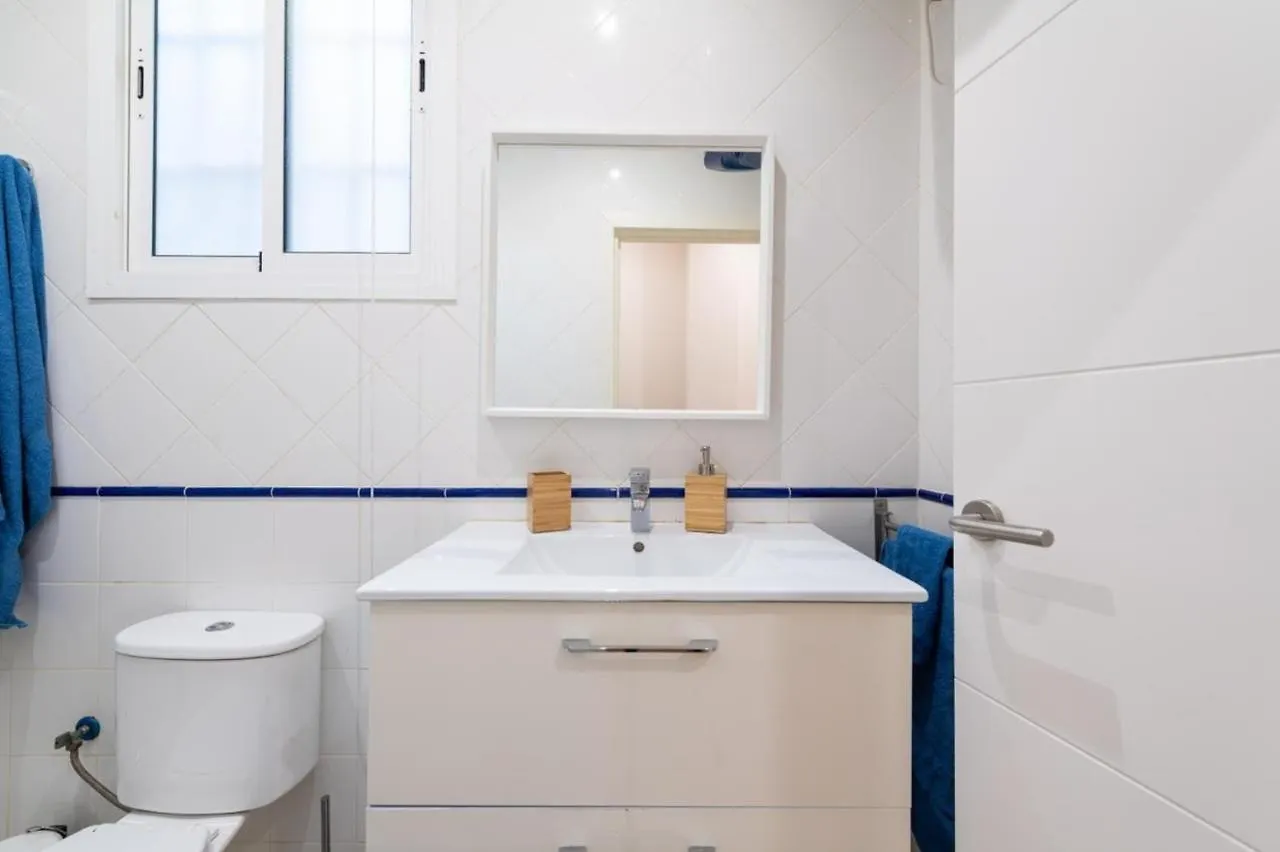 Charming 2 Rooms Apartment, 3 Beds-10 Min Walk To Las Canteras Beach Las Palmas de Gran Canaria Apartment