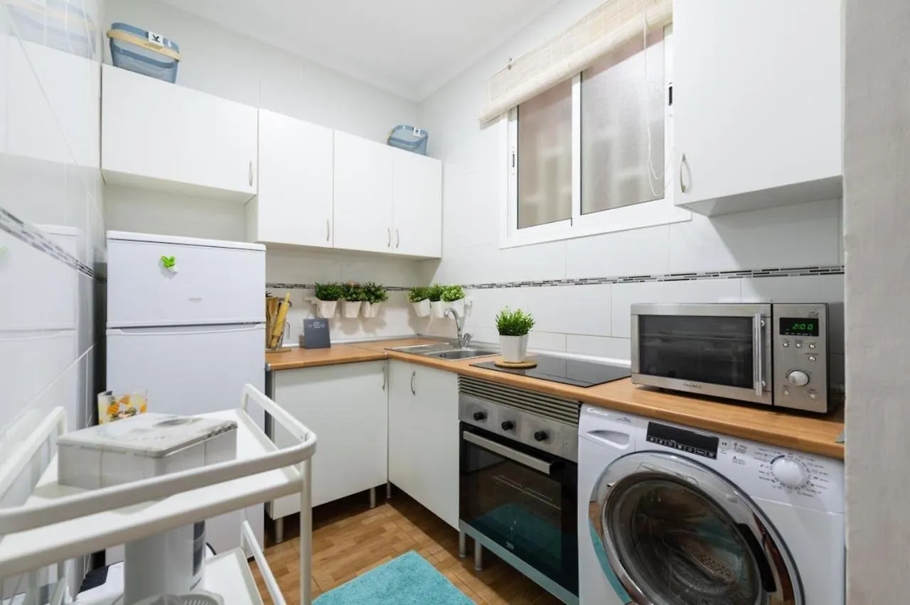 Charming 2 Rooms Apartment, 3 Beds-10 Min Walk To Las Canteras Beach Las Palmas de Gran Canaria